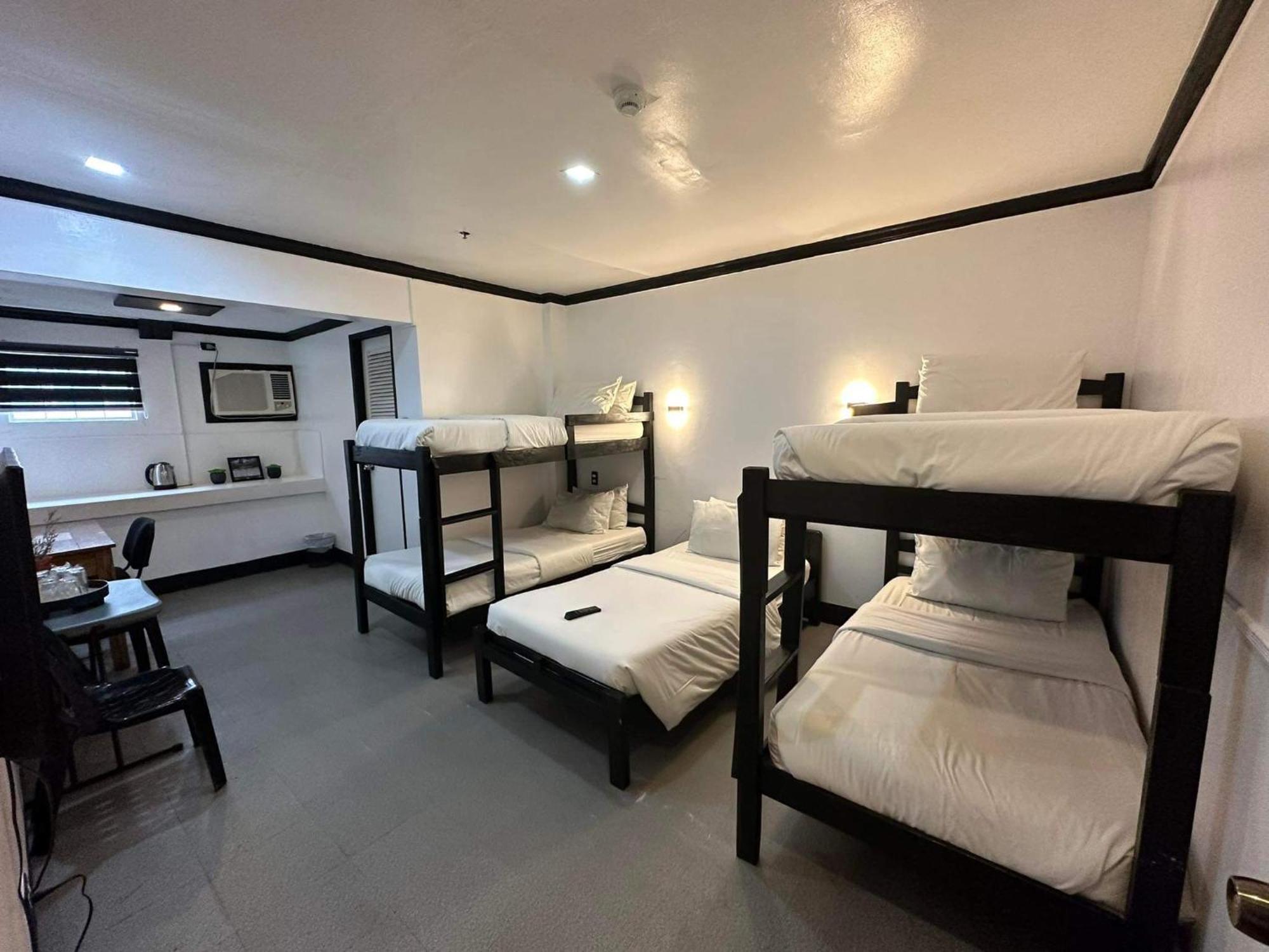 Fernando'S Hotel Sorsogon Экстерьер фото